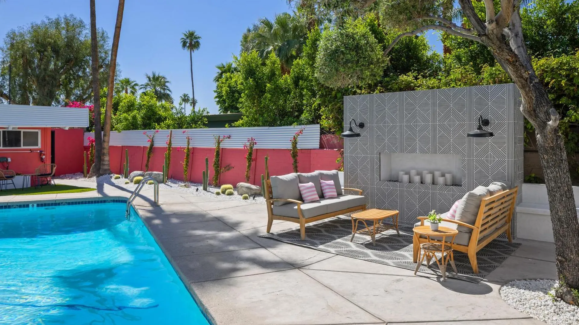 Casa de Férias Pool I Hot Tub, King Bed, Bbq, Pets Ok Byard (Adults Only) Vila Palm Springs Estados Unidos da América